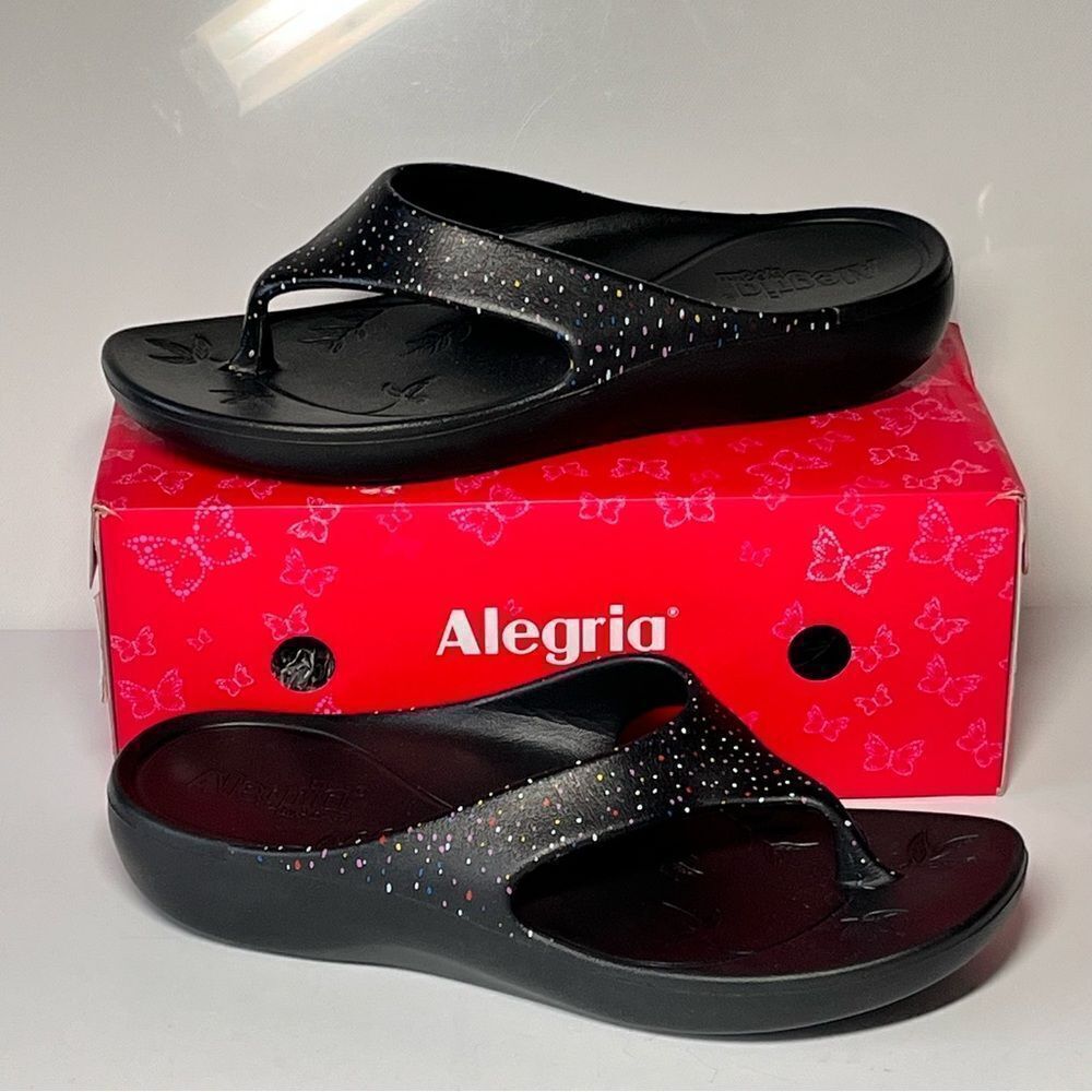 Alegria Ode Printed Thong Sandals Size: 41